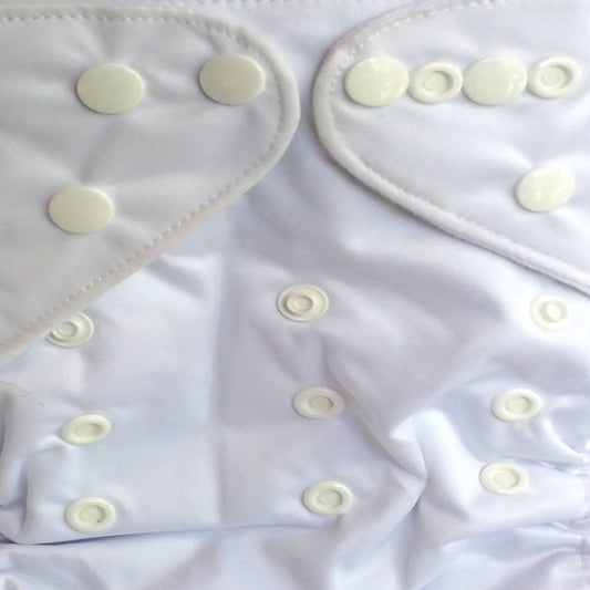 Modern Cloth Nappy – One Size Adjustable (Includes Insert)